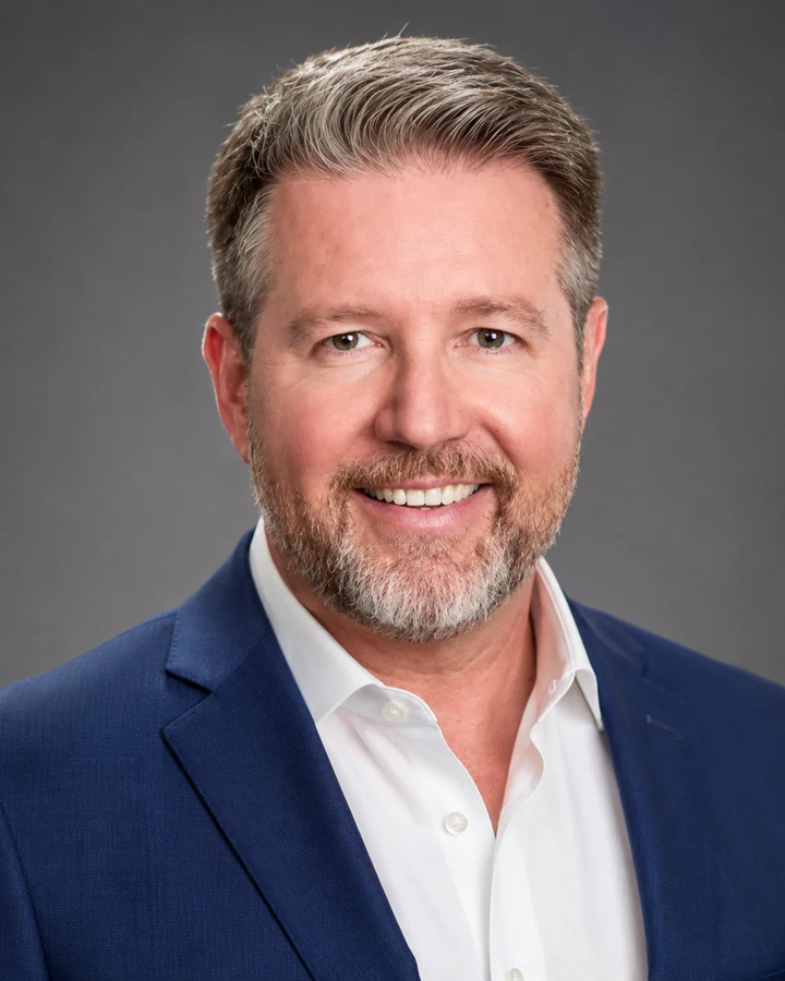Portrait of Adam Zilberman, founder of IVETSYS